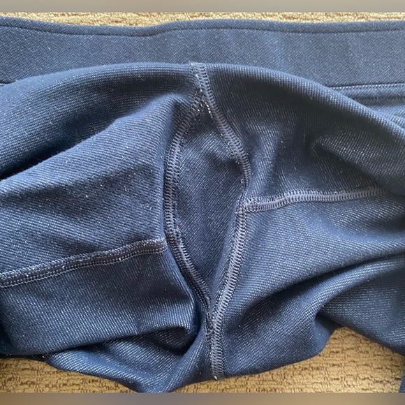 Lululemon size 4 denim like crop leggings size 4 - Picture 5 of 7